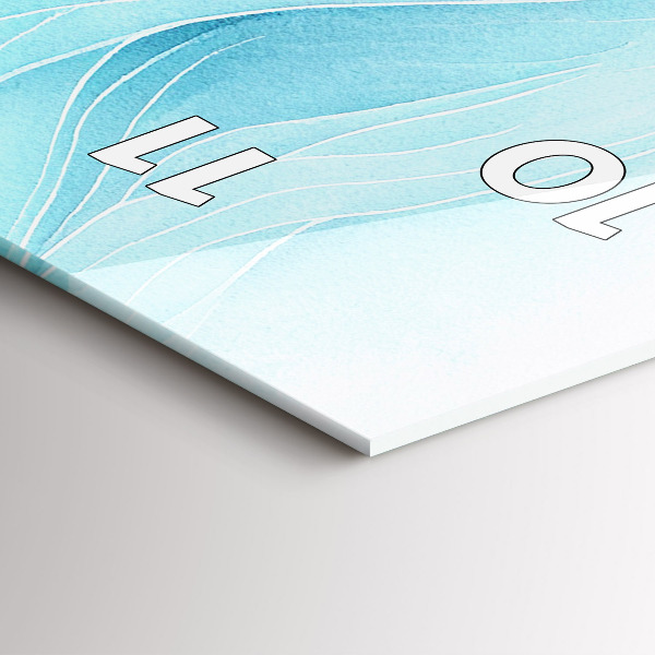 Vertikale Uhr Blaue Wolken