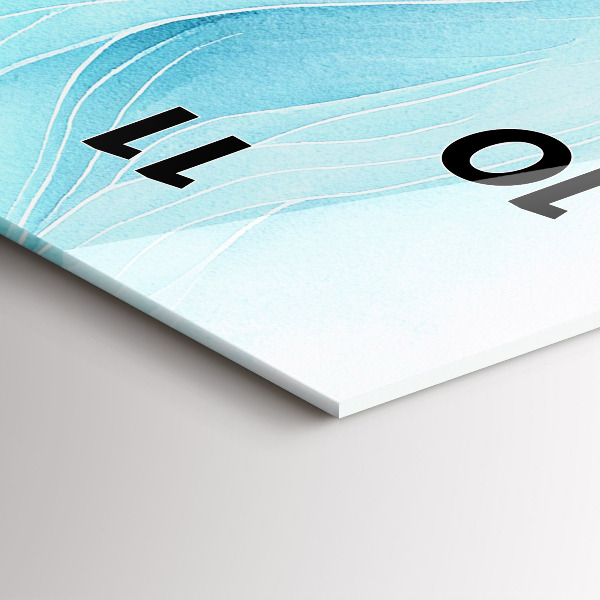 Vertikale Uhr Blaue Wolken