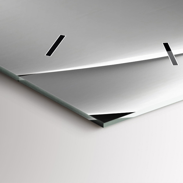 Vertikale Uhr Silberne Abstraktion