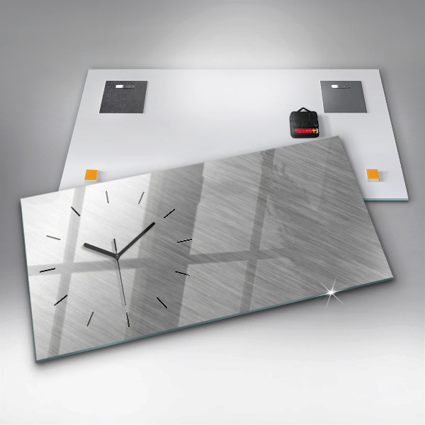Horizontale Uhr Metallwand