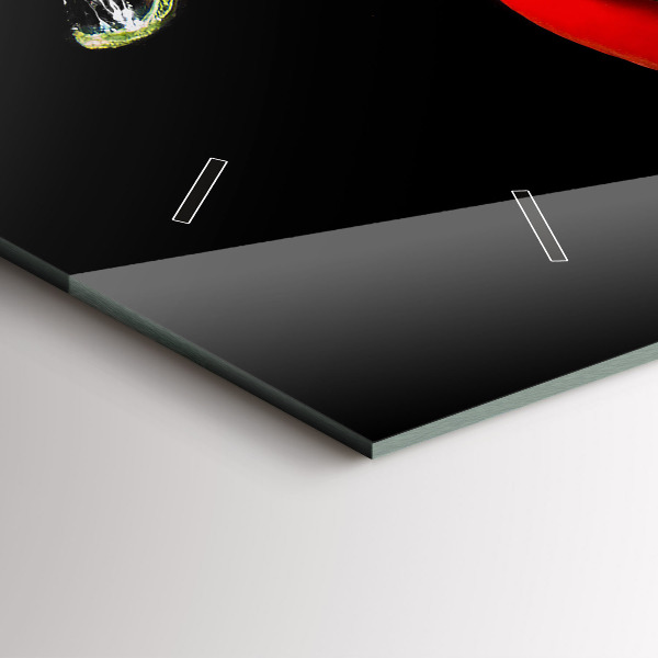 Horizontale Uhr Peperoni im Wasser