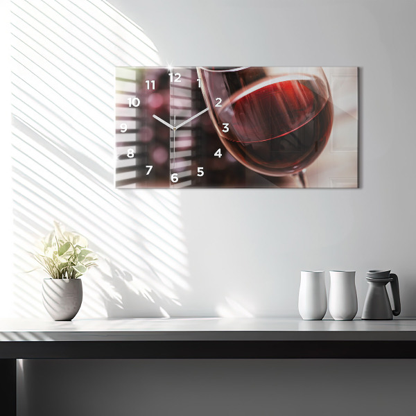 Horizontale Uhr Glas Rotwein