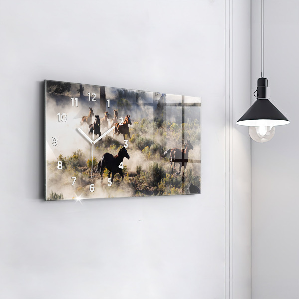 Horizontale Uhr mit motiv Herde von rasenden Pferden