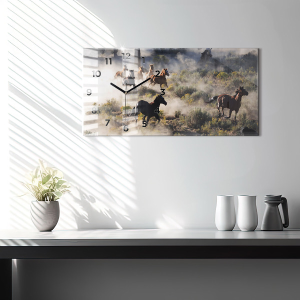 Horizontale Uhr mit motiv Herde von rasenden Pferden