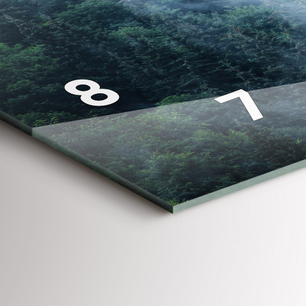 Horizontale Uhr Neblige Berglandschaft