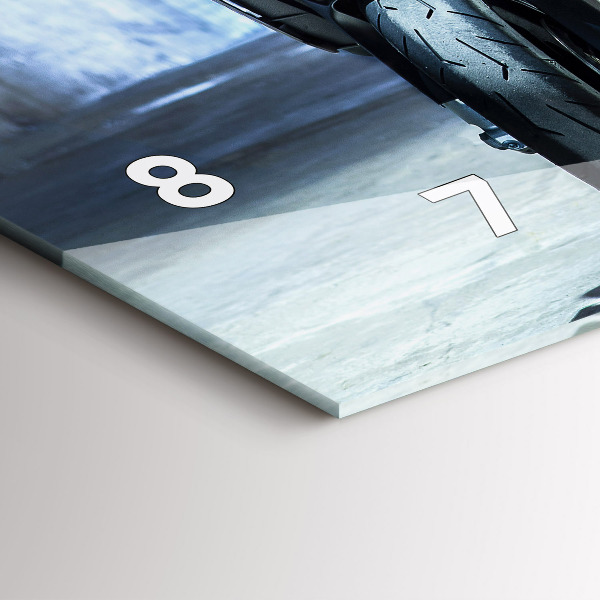 Horizontale Uhr mit motiv Motorrad in einer Gasse