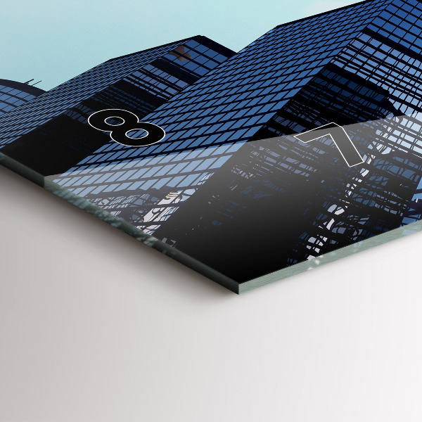 Horizontale Uhr mit motiv Flugzeug über Gebäuden