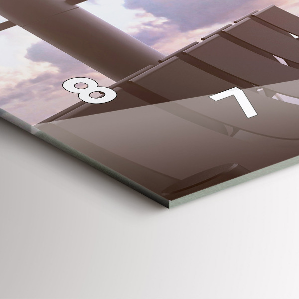 Horizontale Uhr Mann auf dem Flughafen