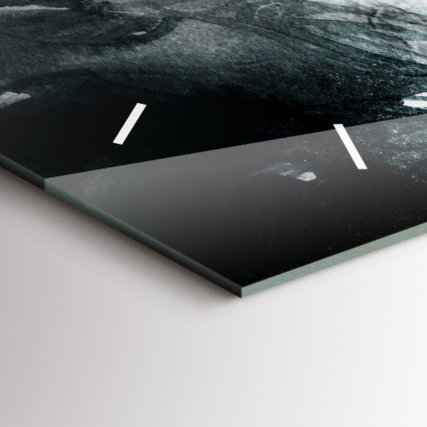 Horizontale Uhr Porträt einer Frau mit roten Lippen