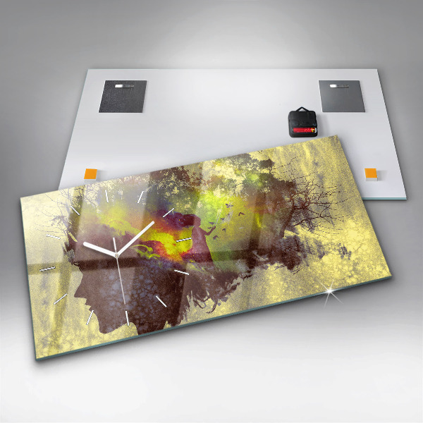 Horizontale Uhr mit motiv Frau im Wald