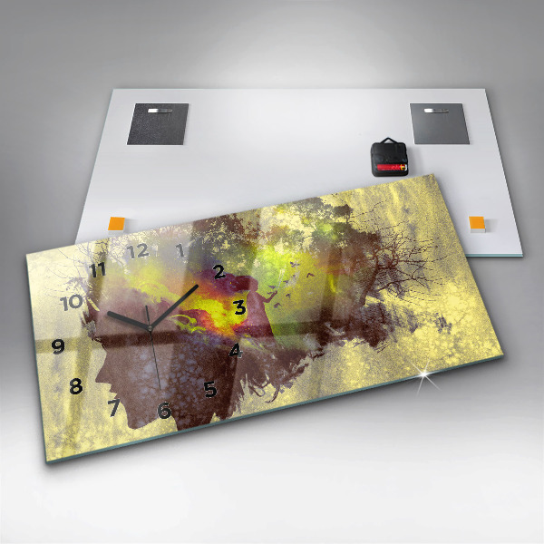 Horizontale Uhr mit motiv Frau im Wald