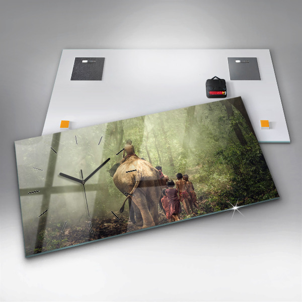 Horizontale Uhr Kinder führen einen Elefanten