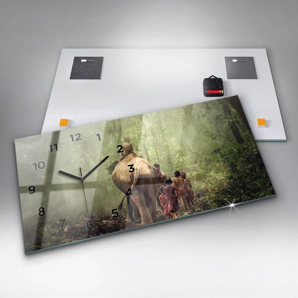 Horizontale Uhr Kinder führen einen Elefanten