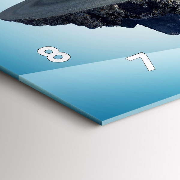 Horizontale Uhr Fliegende Insel