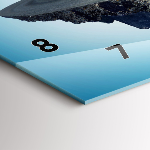 Horizontale Uhr Fliegende Insel