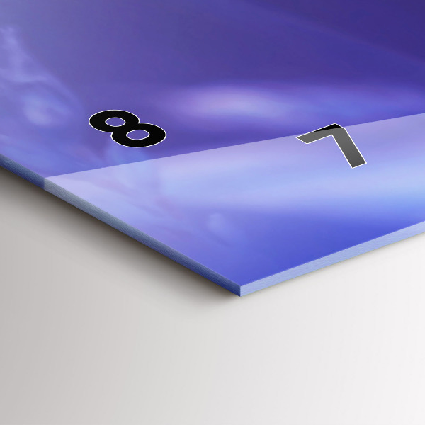 Horizontale Uhr Schmetterling auf Gras