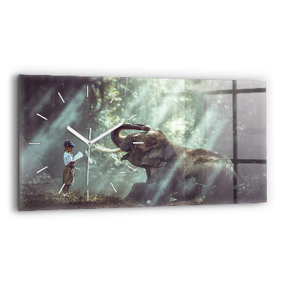 Horizontale Uhr Junge liest ein Buch