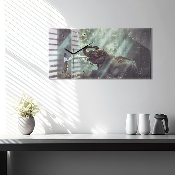 Horizontale Uhr Junge liest ein Buch