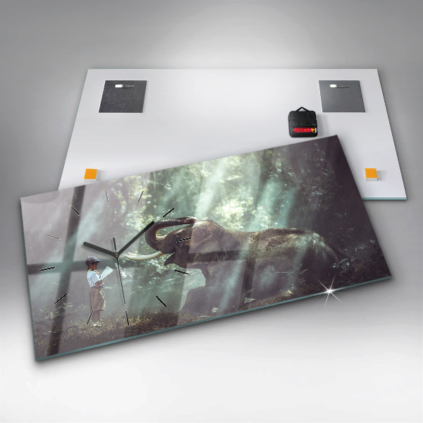 Horizontale Uhr Junge liest ein Buch