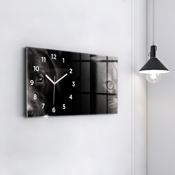 Horizontale Uhr Hund und schottische Katze