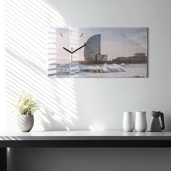 Horizontale Uhr mit motiv Surfer in Barcelona