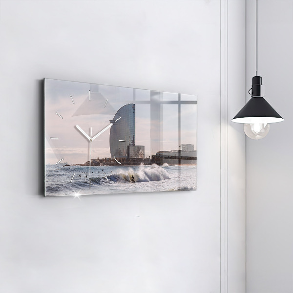 Horizontale Uhr mit motiv Surfer in Barcelona