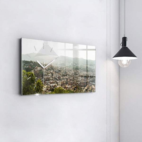 Horizontale Uhr Barcelona Blick auf den Montjuic