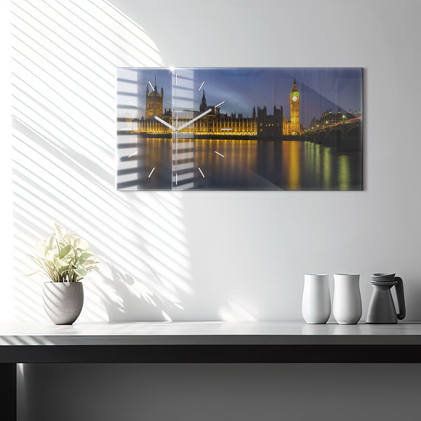 Horizontale Uhr mit motiv Winchester Palast London