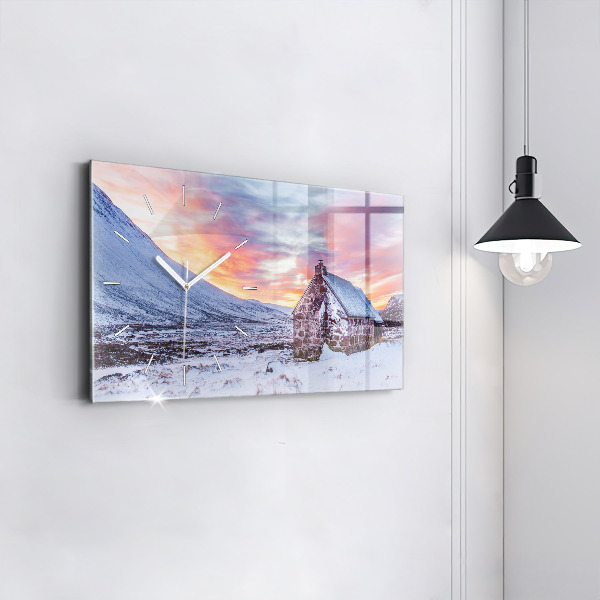 Horizontale Uhr Hütte in den Bergen