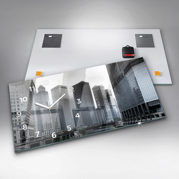 Horizontale Uhr mit motiv Boot mit Panoramablick auf die Stadt