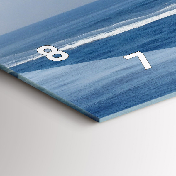 Horizontale Uhr Schwimmendes Boot auf dem Meer