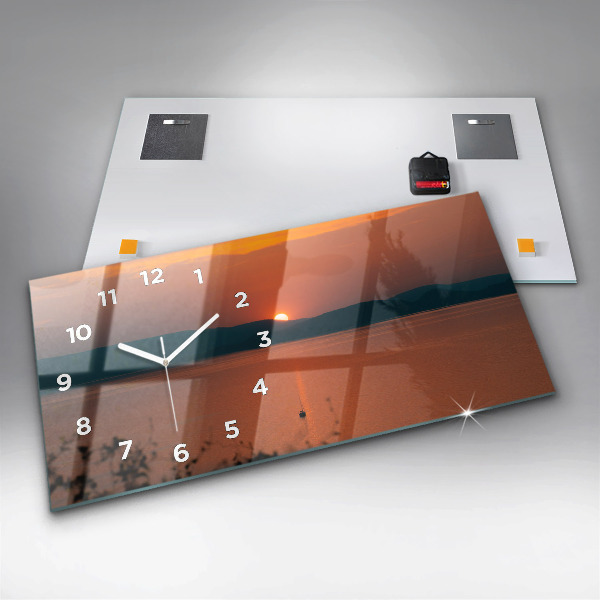 Horizontale Uhr Balaton am Abend