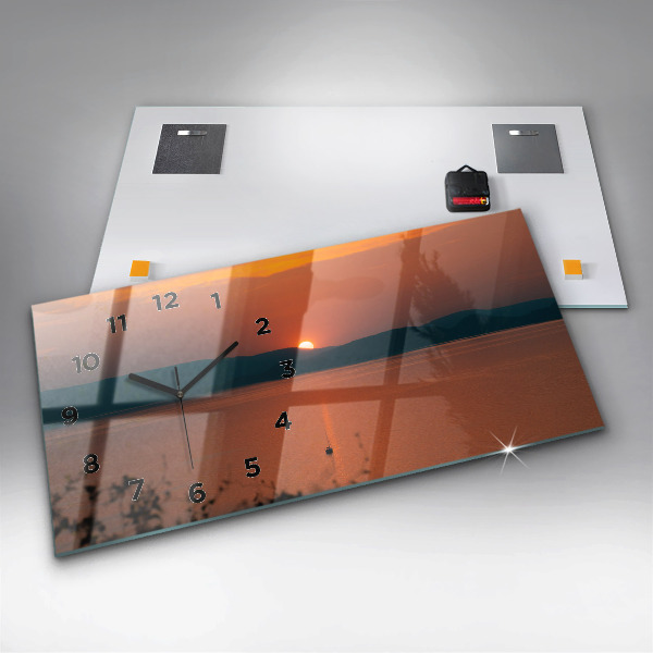 Horizontale Uhr Balaton am Abend