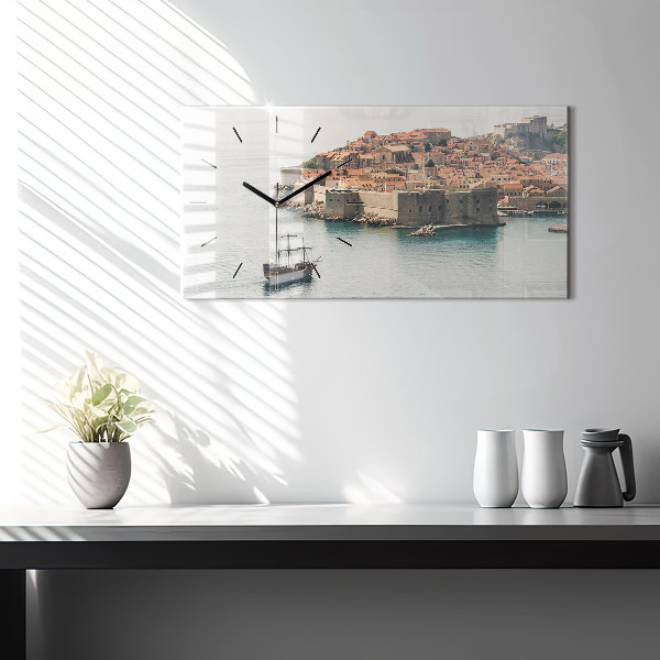 Horizontale Uhr Segelschiff in Dubrovnik