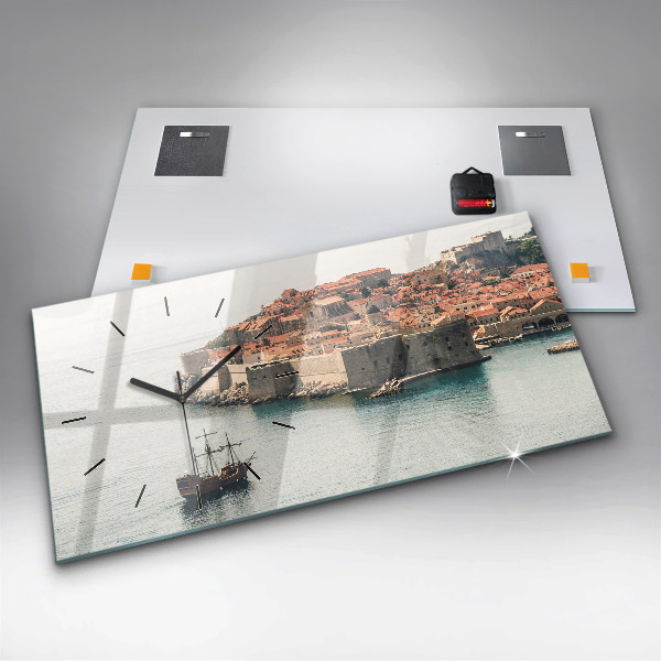 Horizontale Uhr Segelschiff in Dubrovnik