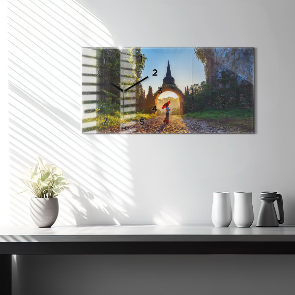 Horizontale Uhr Surat Thani Park in Thailand