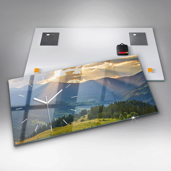 Horizontale Uhr Landschaft mit Wäldern