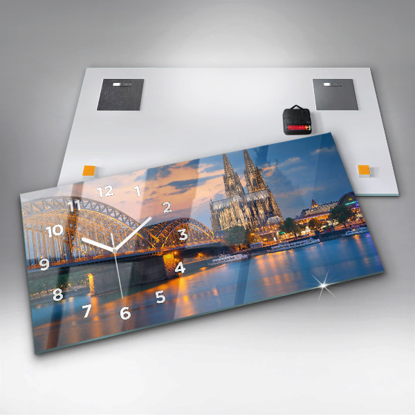 Horizontale Uhr mit motiv Ansicht des Rathauses