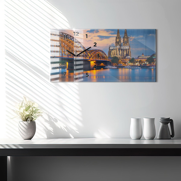 Horizontale Uhr mit motiv Ansicht des Rathauses