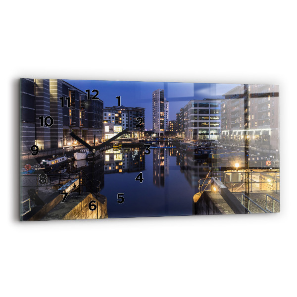 Horizontale Uhr mit motiv Beleuchtete Stadt bei Nacht