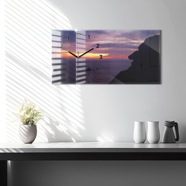 Horizontale Uhr mit motiv Stein-Kopf