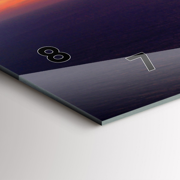 Horizontale Uhr mit motiv Stein-Kopf