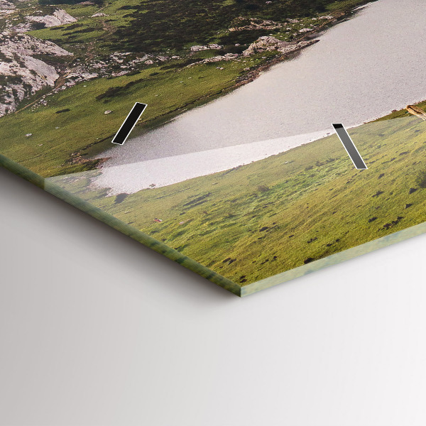 Horizontale Uhr mit motiv See und Berge in den Pyrenäen