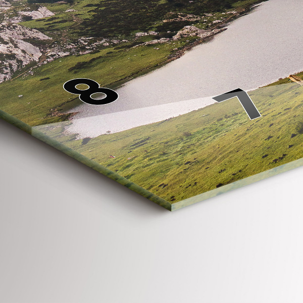 Horizontale Uhr mit motiv See und Berge in den Pyrenäen