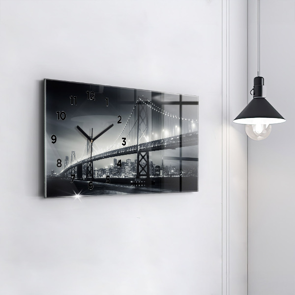 Horizontale Uhr Brücke bei Nacht in San Francisco