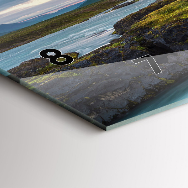 Horizontale Uhr Landschaft mit Wasserfall