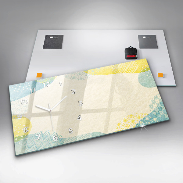 Horizontale Uhr Gemusterter Rahmen