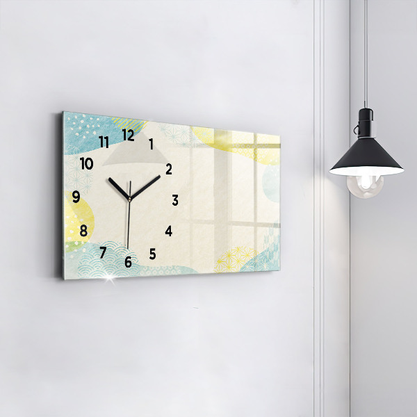 Horizontale Uhr Gemusterter Rahmen