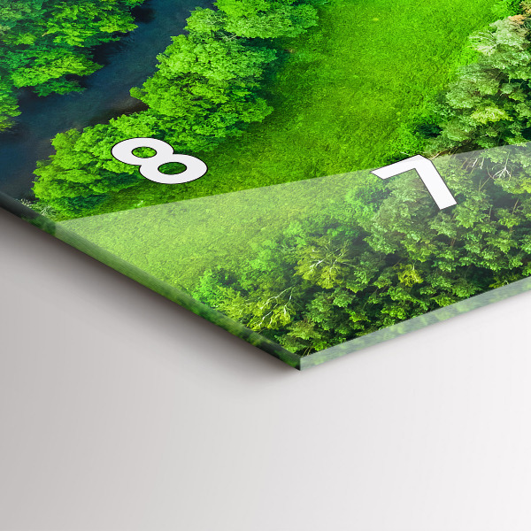 Horizontale Uhr Fluss im Wald