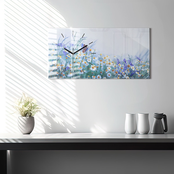 Horizontale Uhr mit motiv Schmetterling auf einer Wiese